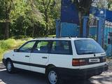 Volkswagen Passat 1993 годаүшін1 400 000 тг. в Алматы