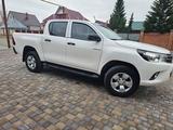 Toyota Hilux 2019 года за 14 950 000 тг. в Усть-Каменогорск – фото 3