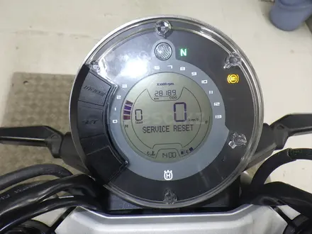 Husqvarna  SVARTPILEN 401 2021 года за 2 190 000 тг. в Шымкент – фото 7