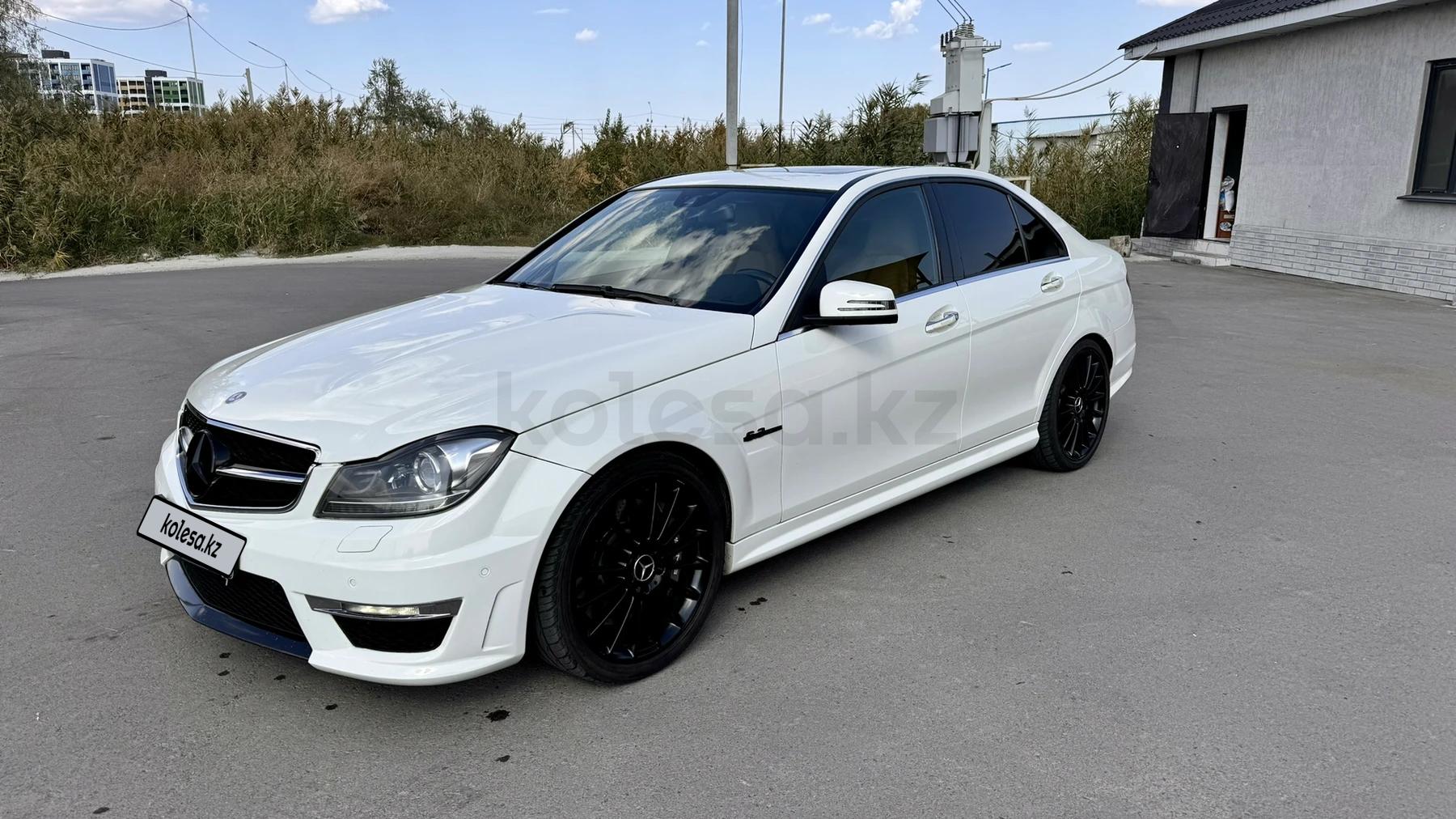 Mercedes-Benz C 63 AMG 2012 г.