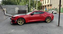 Chevrolet Camaro 2016 годаүшін32 000 000 тг. в Астана – фото 2