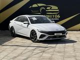 Hyundai Elantra 2022 года за 10 750 000 тг. в Атырау – фото 2