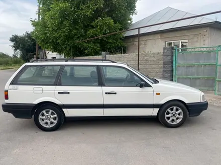 Volkswagen Passat 1993 года за 2 100 000 тг. в Алматы – фото 2