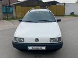 Volkswagen Passat 1993 годаүшін2 100 000 тг. в Алматы