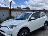 Toyota RAV4 2015 года за 11 000 000 тг. в Костанай – фото 2