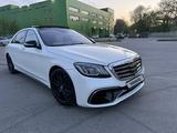 Mercedes-Benz S 500 2015 годаүшін27 100 000 тг. в Алматы – фото 4