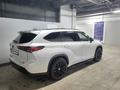 Toyota Highlander 2021 года за 28 000 000 тг. в Астана – фото 2