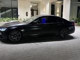 BMW M5 2018 года за 47 000 000 тг. в Шымкент – фото 3