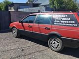 Volkswagen Passat 1989 годаүшін1 200 000 тг. в Караганда – фото 4