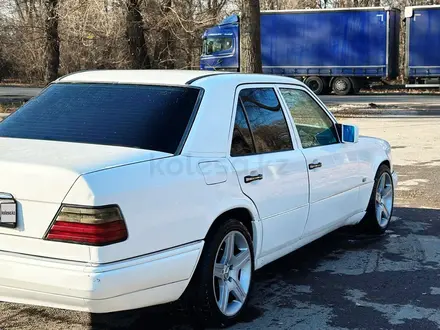 Mercedes-Benz E 280 1994 года за 2 500 000 тг. в Алматы – фото 3