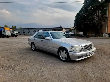 Mercedes-Benz S 320 1995 года за 4 199 999 тг. в Алматы – фото 2