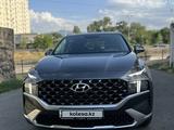 Hyundai Santa Fe 2023 года за 18 000 000 тг. в Алматы