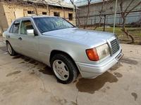 Mercedes-Benz E 200 1988 года за 900 000 тг. в Шымкент