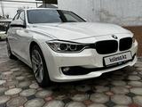 BMW 320 2014 года за 11 500 000 тг. в Алматы – фото 2