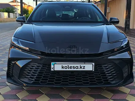 Toyota Camry 2024 года за 22 500 000 тг. в Актау – фото 2