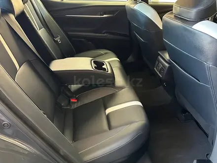 Toyota Camry 2024 года за 22 500 000 тг. в Актау – фото 32