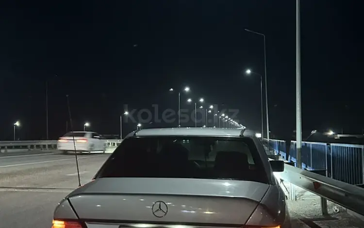 Mercedes-Benz E 320 1991 годаfor2 650 000 тг. в Шымкент