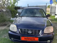 Hyundai Accent, 2004