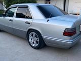 Mercedes-Benz E 280 1994 года за 2 100 000 тг. в Шымкент – фото 4