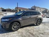 Toyota Highlander 2019 года за 16 500 000 тг. в Атырау – фото 3