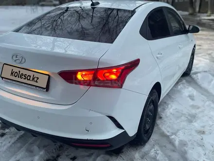 Hyundai Accent 2020 годаүшін8 000 000 тг. в Усть-Каменогорск – фото 5