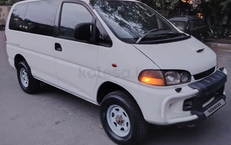 Mitsubishi Delica 1996 годаүшін3 000 000 тг. в Алматы