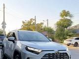 Toyota RAV4 2024 года за 18 500 000 тг. в Шымкент – фото 2