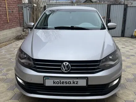 Volkswagen Polo 2015 года за 6 100 000 тг. в Актобе – фото 2