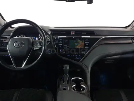 Toyota Camry 2018 года за 13 270 000 тг. в Шымкент – фото 15