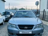 Hyundai Sonata 2005 годаfor4 000 000 тг. в Кульсары – фото 2