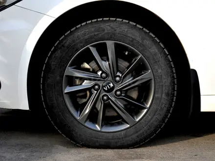 Kia Optima 2019 года за 7 590 000 тг. в Шымкент – фото 16