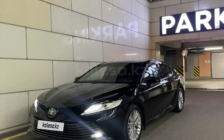 Toyota Camry 2018 годаүшін14 700 000 тг. в Алматы