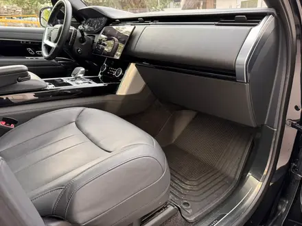 Land Rover Range Rover Autobiography 2022 года за 86 990 000 тг. в Алматы – фото 21