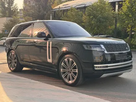 Land Rover Range Rover Autobiography 2022 года за 86 990 000 тг. в Алматы – фото 34