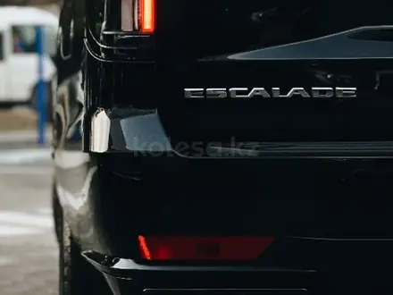 Cadillac Escalade 2022 года за 79 990 000 тг. в Алматы – фото 6