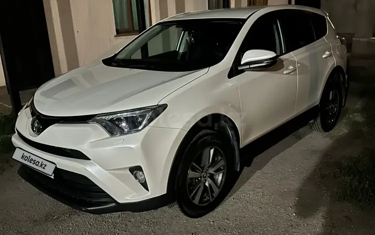 Toyota RAV4 2016 года за 11 200 000 тг. в Алматы