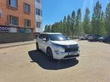 Mitsubishi Outlander 2023 годаүшін17 900 000 тг. в Астана – фото 3
