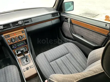 Mercedes-Benz E 260 1992 года за 1 600 000 тг. в Алматы – фото 8