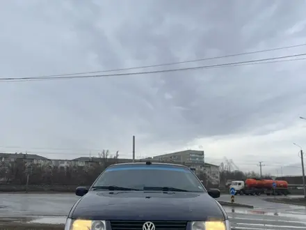 Volkswagen Passat 1994 года за 1 350 000 тг. в Уральск – фото 4