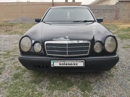 Mercedes-Benz E 280 1998 года за 2 500 000 тг. в Шымкент – фото 2