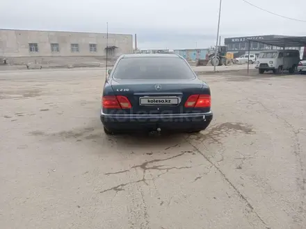 Mercedes-Benz E 230 1995 года за 2 600 000 тг. в Сатпаев – фото 4