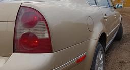 Volkswagen Passat 2002 года за 2 950 000 тг. в Астана – фото 4