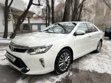 Toyota Camry 2017 года за 14 000 000 тг. в Алматы – фото 5