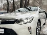 Toyota Camry 2017 года за 14 000 000 тг. в Алматы – фото 4