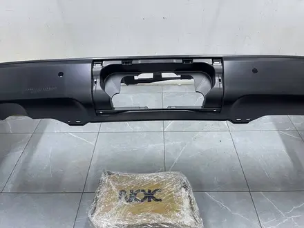 Бампер задний Lexus LX570 (2016-2021) NEW ORIGINAL за 10 000 тг. в Алматы – фото 9