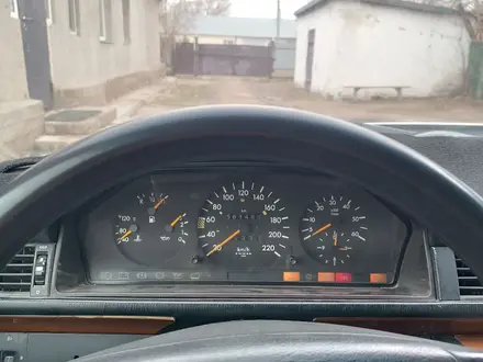 Mercedes-Benz E 250 1994 года за 850 000 тг. в Караганда – фото 7