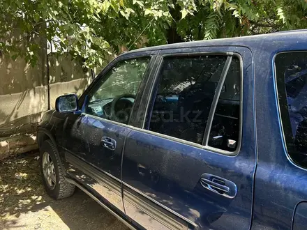 Honda CR-V 1998 года за 3 650 000 тг. в Алматы – фото 8