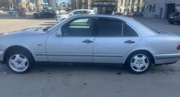 Mercedes-Benz E 230 1998 года за 1 650 000 тг. в Астана – фото 3