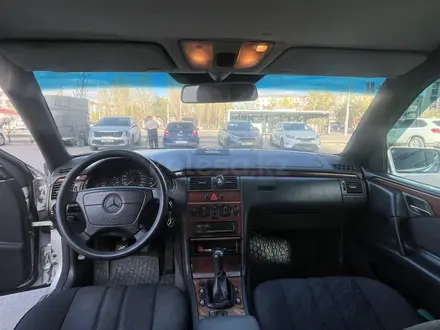 Mercedes-Benz E 230 1998 года за 1 650 000 тг. в Астана – фото 9