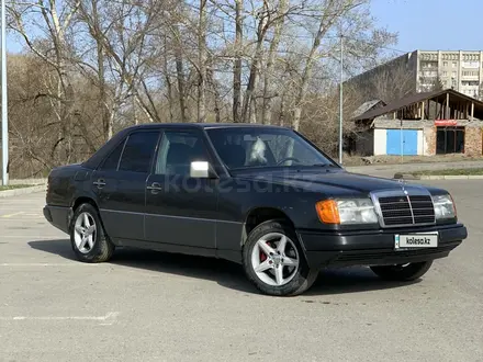 Mercedes-Benz E 300 1991 года за 1 700 000 тг. в Усть-Каменогорск – фото 2